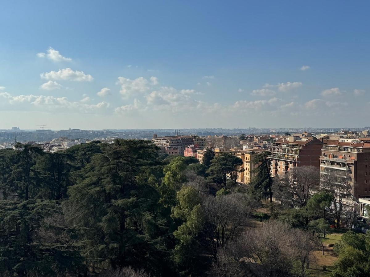 Rooftop Via Appia Nuova, Roma Kültér fotó